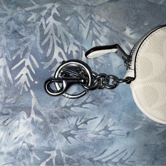 Coach Circle Coin Purse, signature canvas, white, NWT - Picture 4 of 8